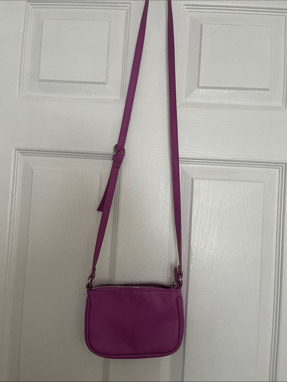 Wild Fable Magenta Crossbody Bag - Stylish Women's Shoulder Bag